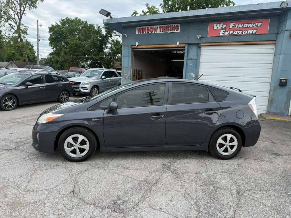 2014 Toyota Prius Image 5