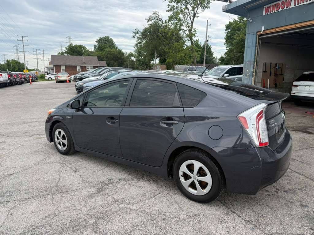 2014 Toyota Prius Image 8