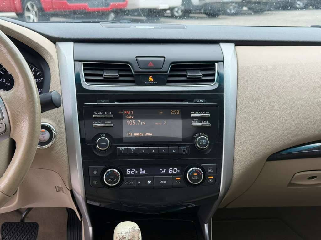 2013 Nissan Altima Image 16
