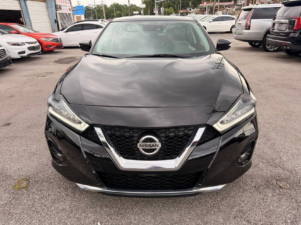 2021 Nissan Maxima Image 2