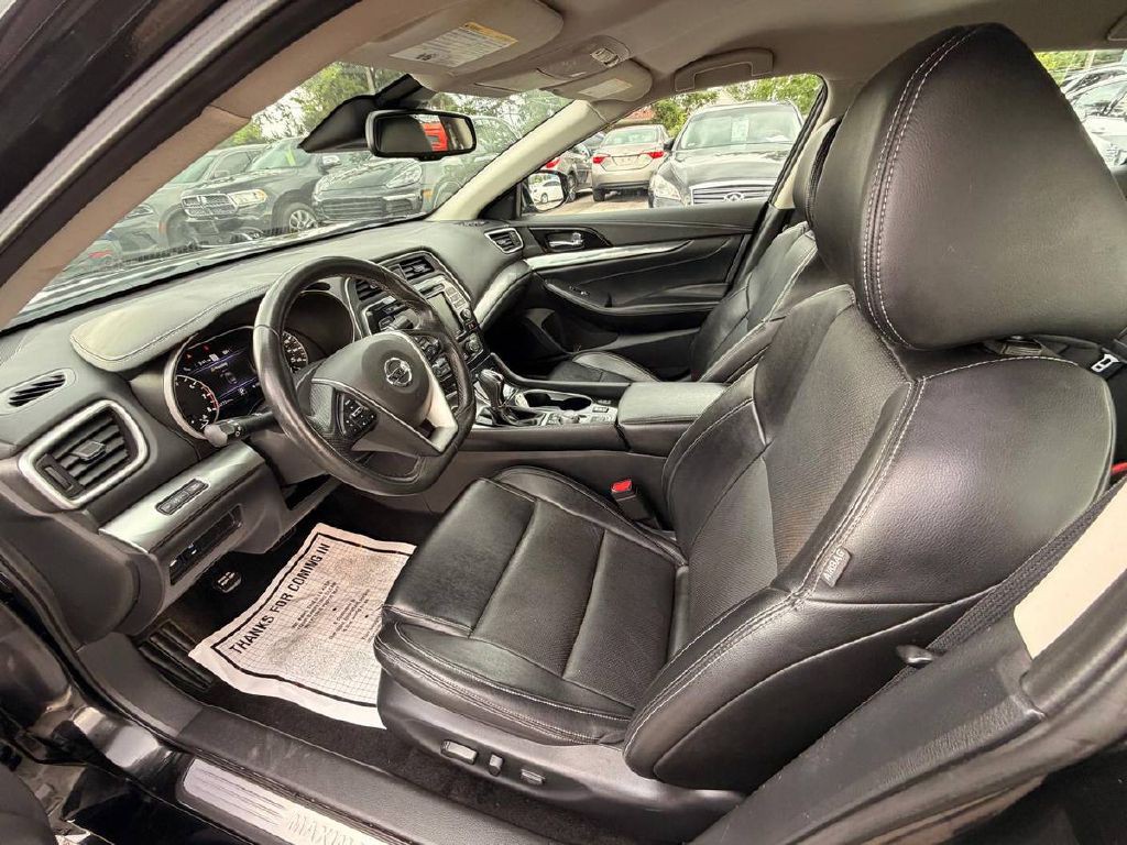 2021 Nissan Maxima Image 9