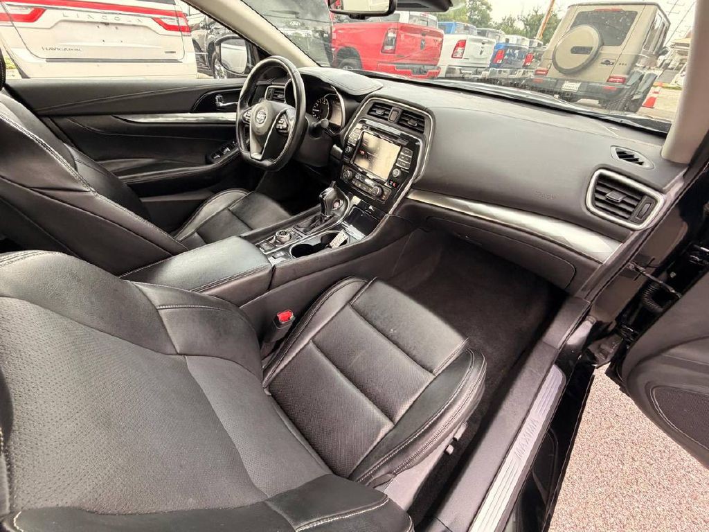 2021 Nissan Maxima Image 12