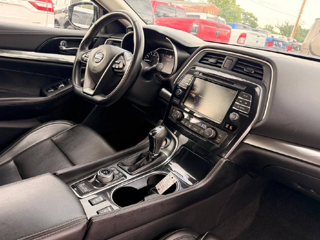 2021 Nissan Maxima Image 13