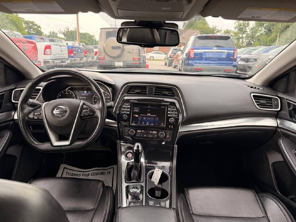 2021 Nissan Maxima Image 16