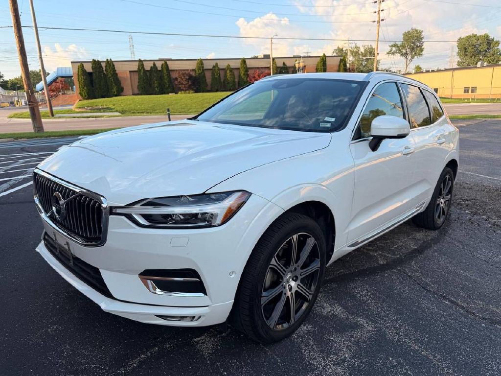 2019 Volvo XC60 Image 3