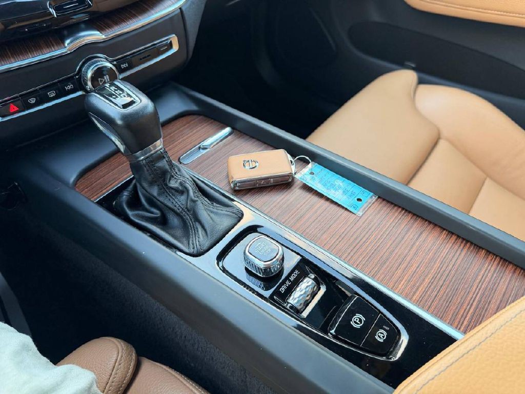 2019 Volvo XC60 Image 20