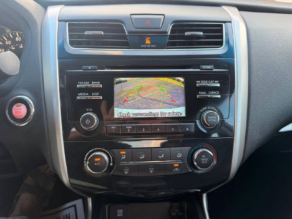 2015 Nissan Altima Image 17