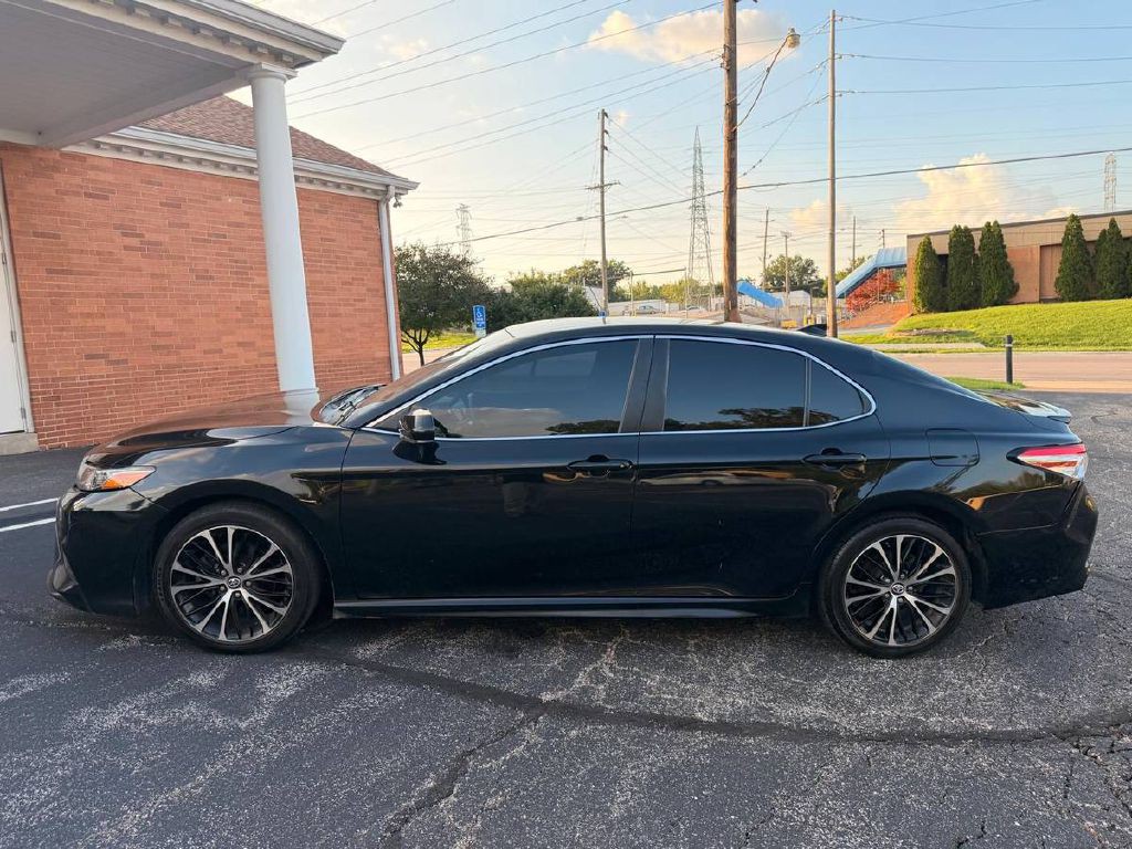 2020 Toyota Camry Image 5