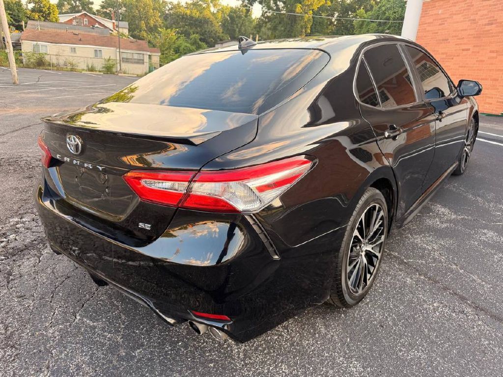 2020 Toyota Camry Image 6