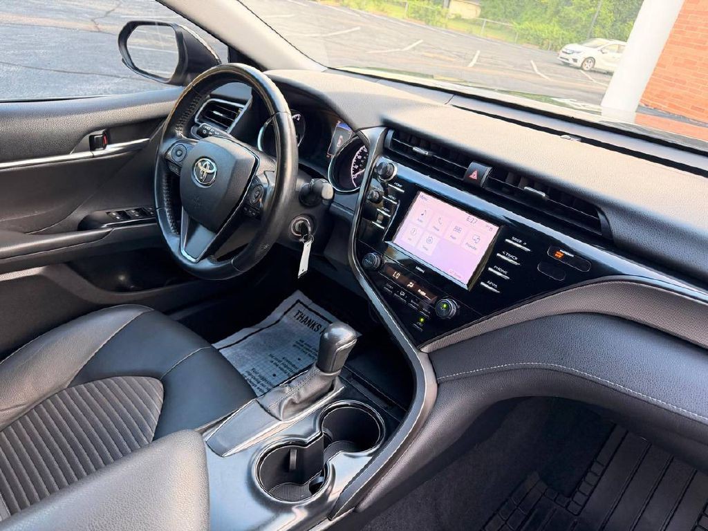 2020 Toyota Camry Image 13