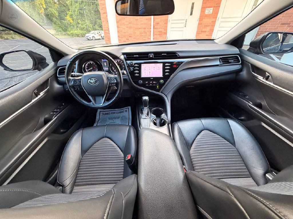 2020 Toyota Camry Image 15