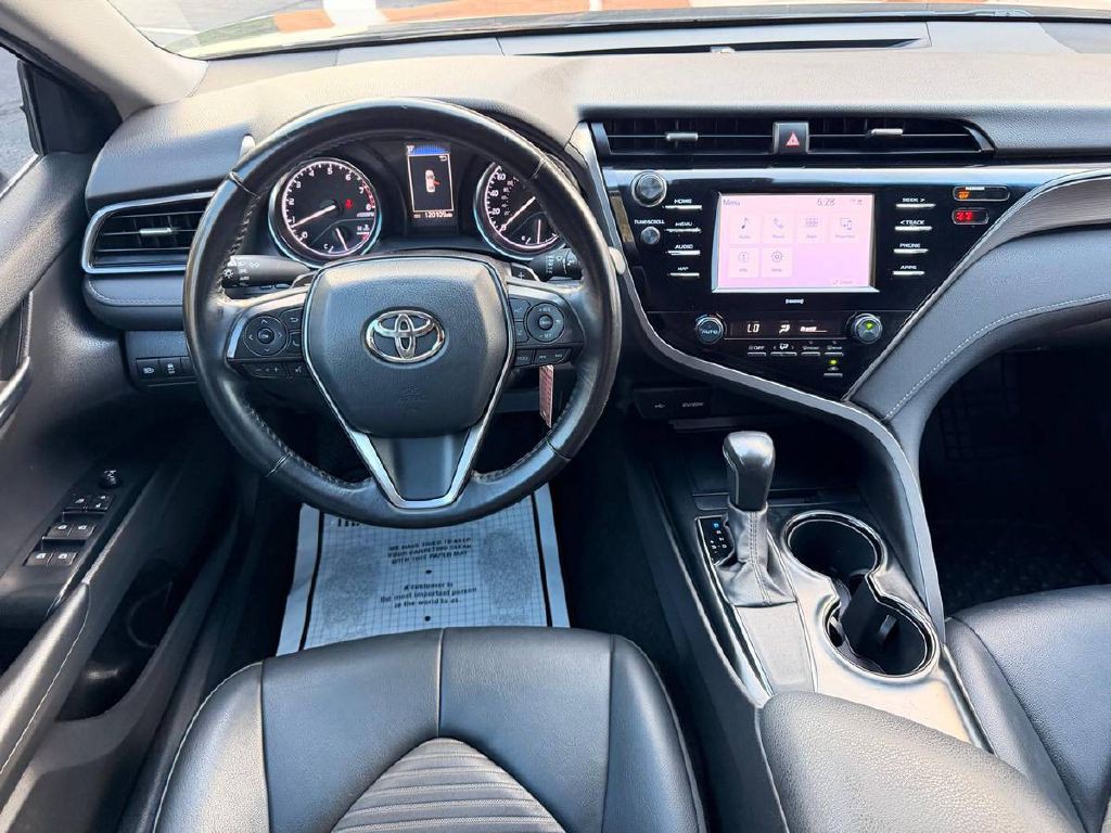 2020 Toyota Camry Image 17