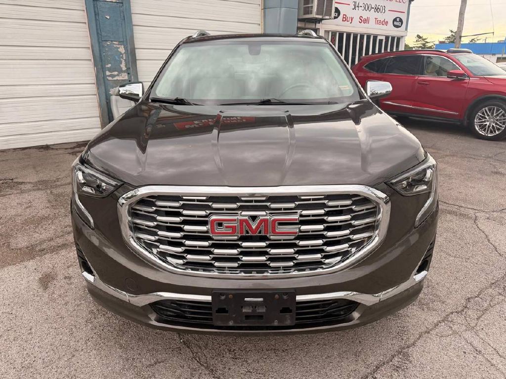 2019 GMC Terrain Image 2