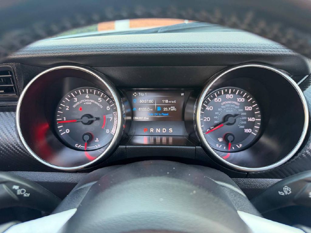 2019 Ford Mustang Image 21