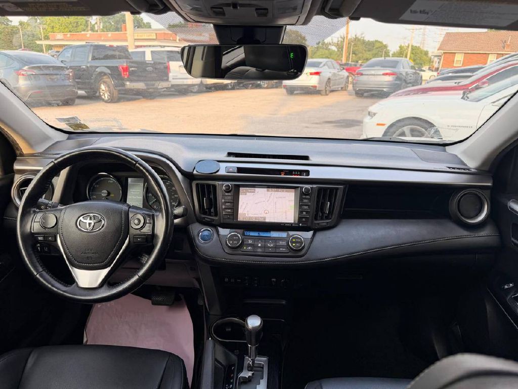 2017 Toyota Rav4 Image 16