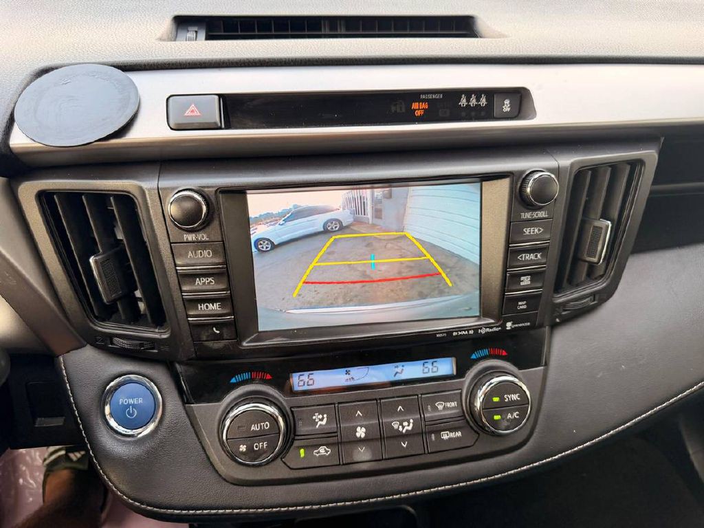 2017 Toyota Rav4 Image 18