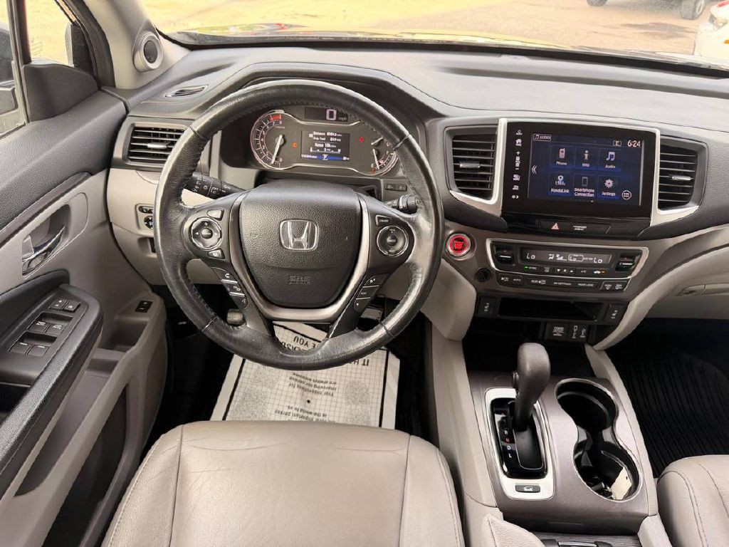2017 Honda Pilot Image 18
