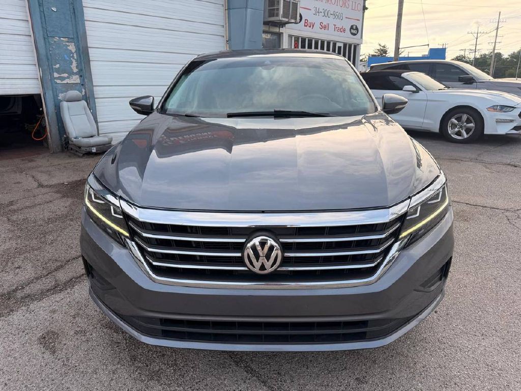 2022 Volkswagen Passat Image 2