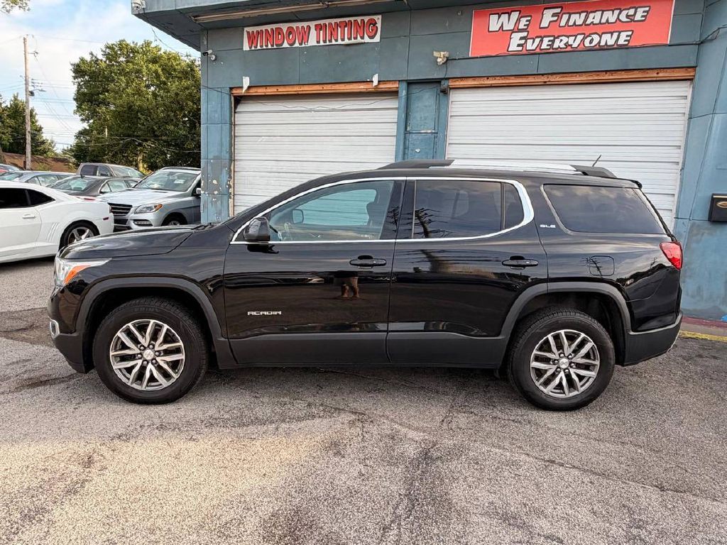 2017 GMC Acadia Image 5