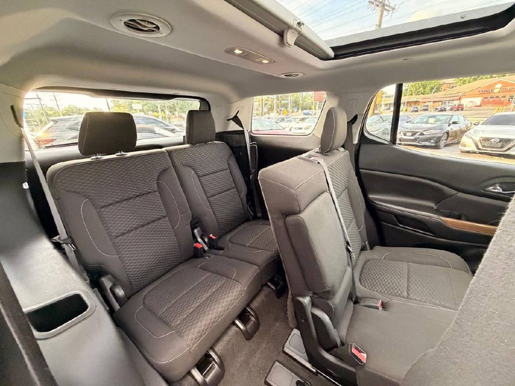 2017 GMC Acadia Image 15