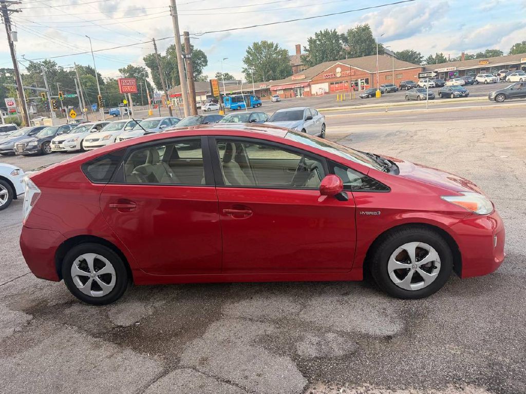 2014 Toyota Prius Image 4