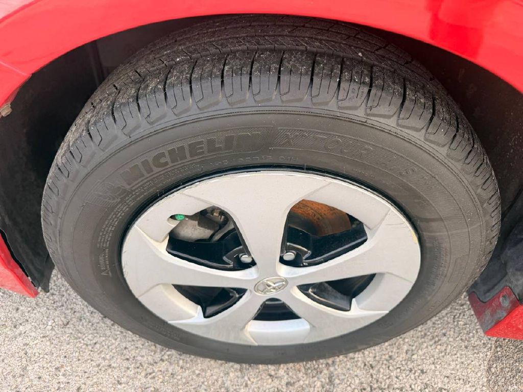 2014 Toyota Prius Image 18