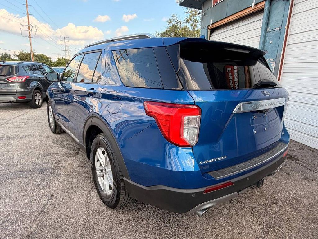 2020 Ford Explorer Image 8