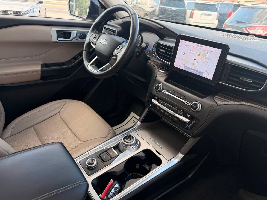 2020 Ford Explorer Image 13