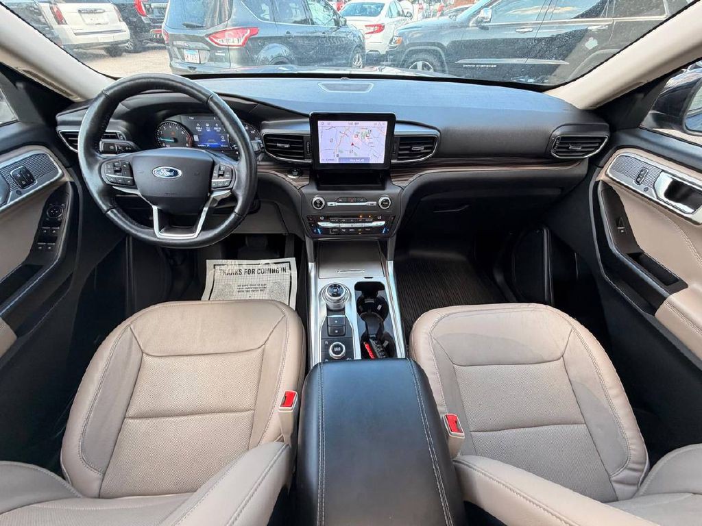 2020 Ford Explorer Image 16