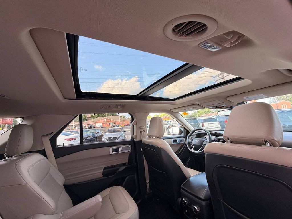 2020 Ford Explorer Image 19