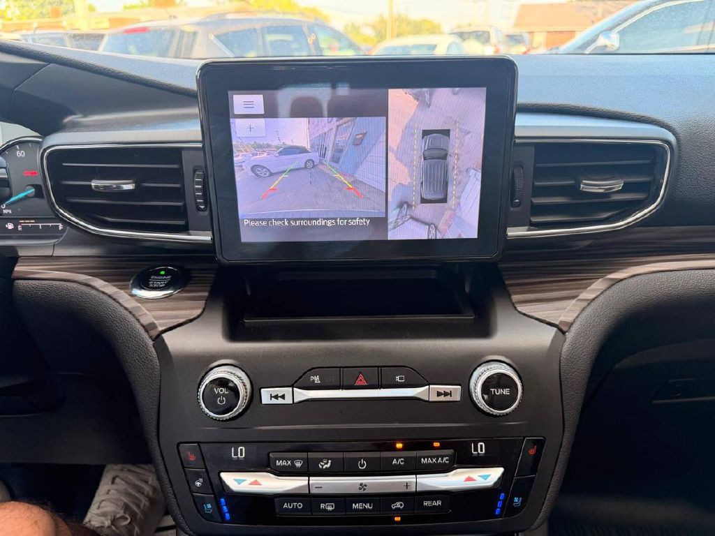 2020 Ford Explorer Image 21