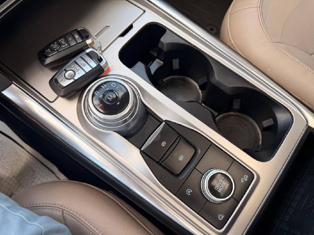 2020 Ford Explorer Image 22