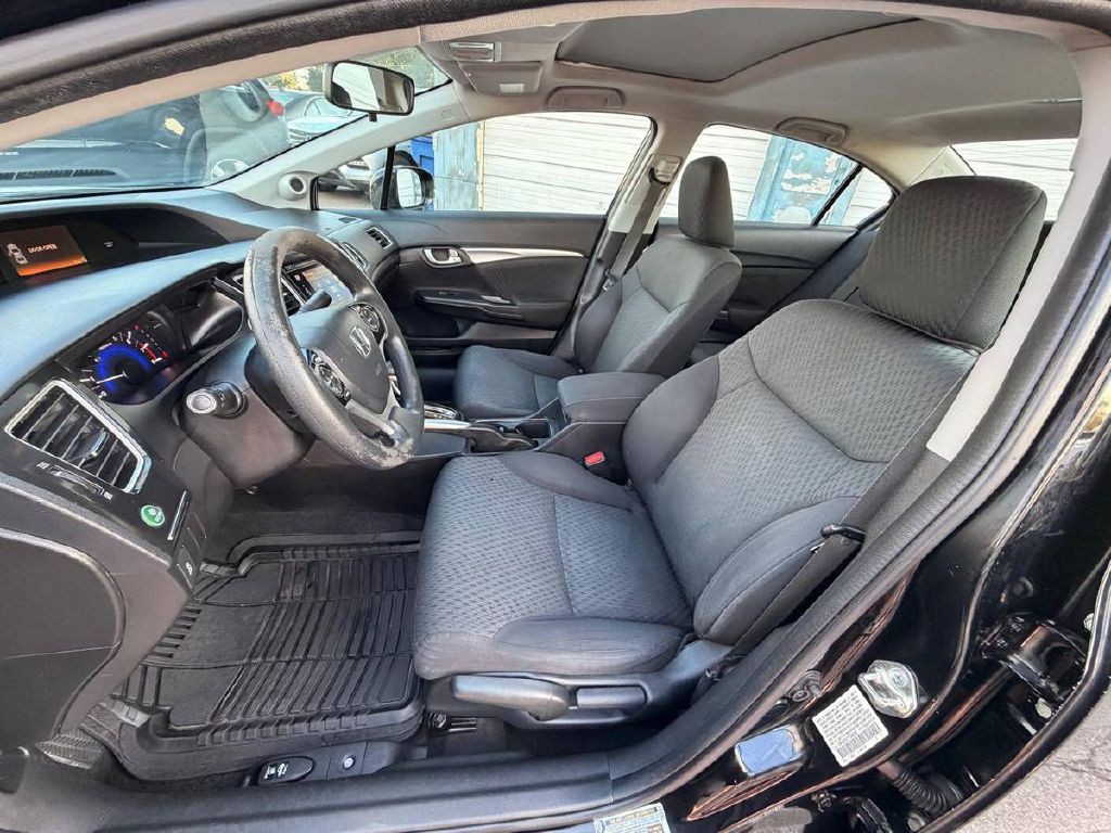2015 Honda Civic Image 12