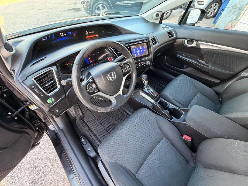 2015 Honda Civic Image 13