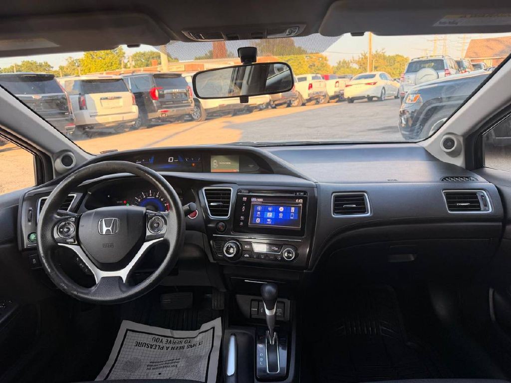 2015 Honda Civic Image 16