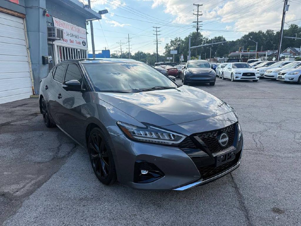 2023 Nissan Maxima Image 1