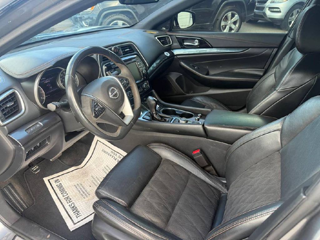 2023 Nissan Maxima Image 9