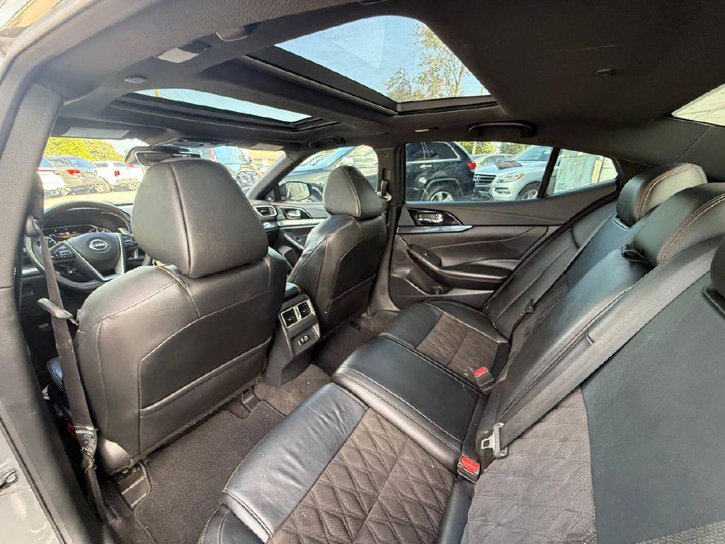2023 Nissan Maxima Image 12