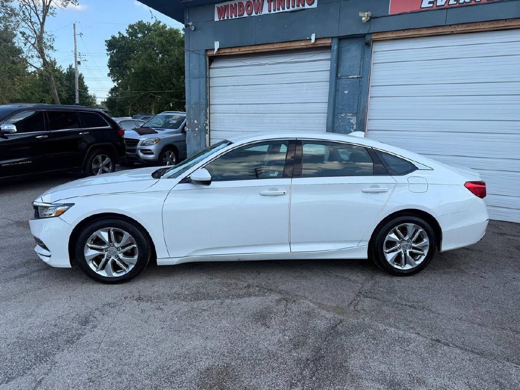 2018 Honda Accord Image 4
