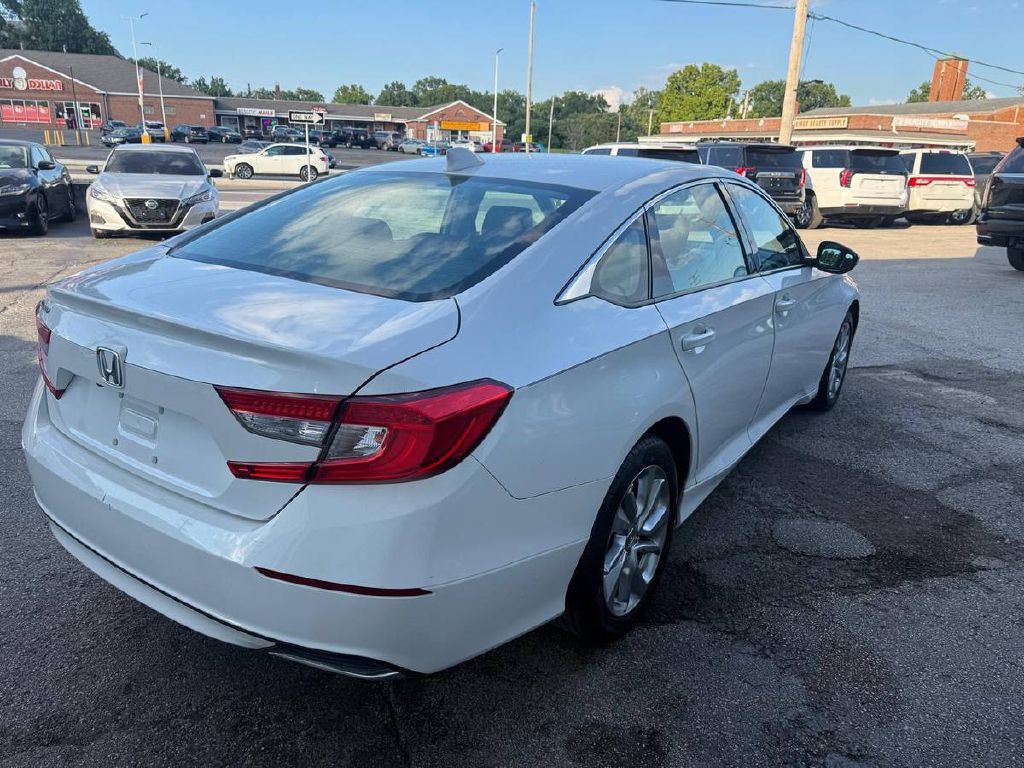 2018 Honda Accord Image 8