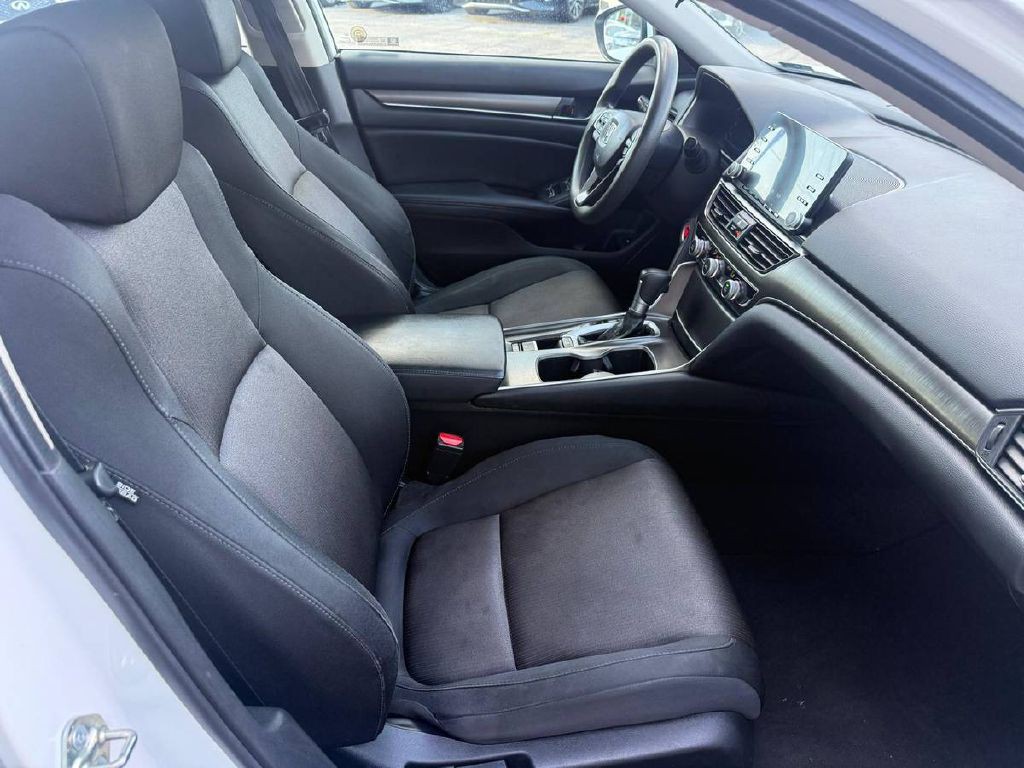 2018 Honda Accord Image 10