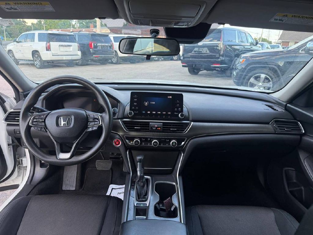 2018 Honda Accord Image 14