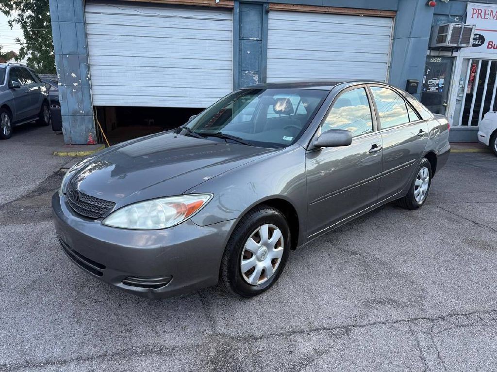 2004 Toyota Camry Image 3