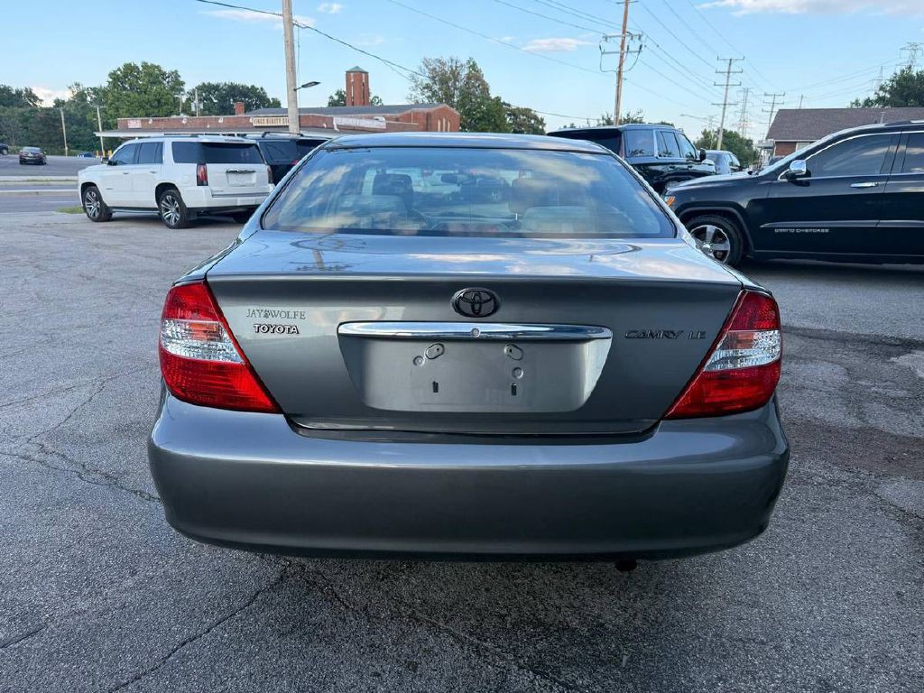 2004 Toyota Camry Image 5