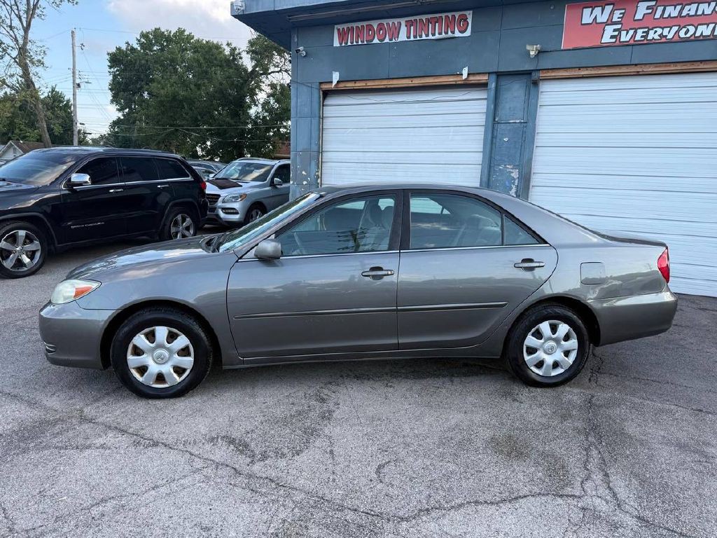 2004 Toyota Camry Image 6