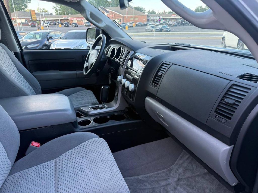 2011 Toyota Tundra Image 9