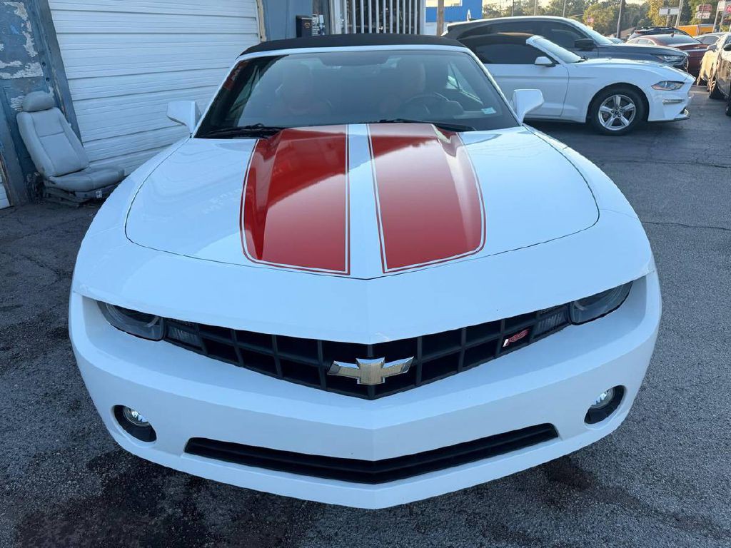 2011 Chevrolet Camaro Image 2