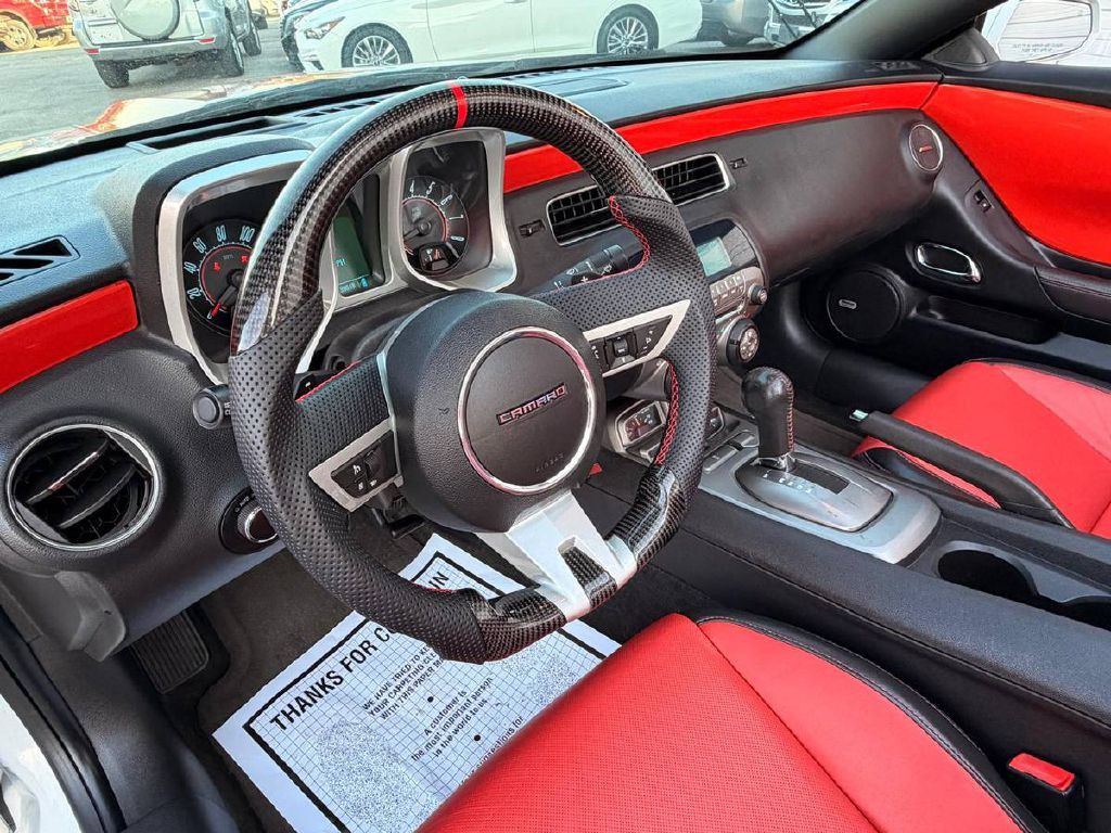 2011 Chevrolet Camaro Image 13