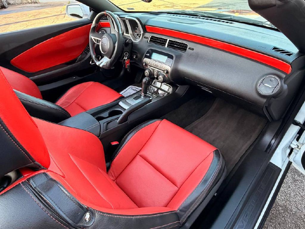 2011 Chevrolet Camaro Image 17