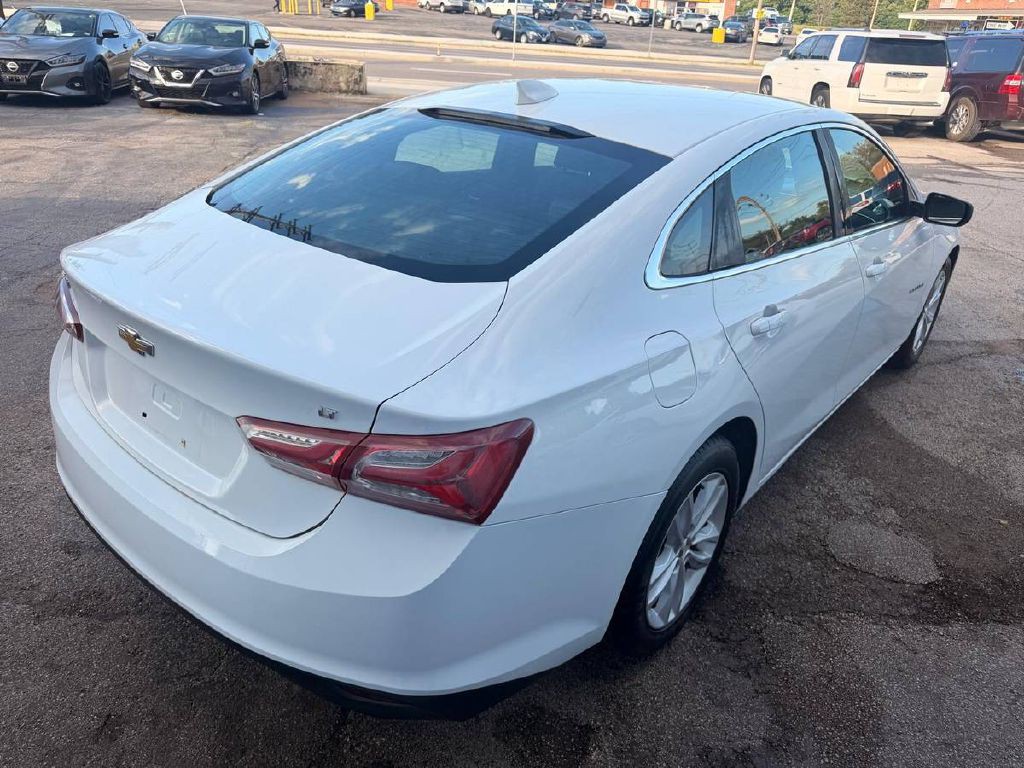 2019 Chevrolet Malibu Image 6